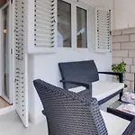 Apartment Taras *