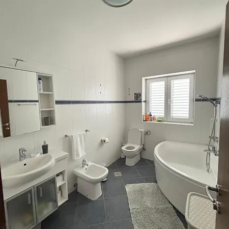 Апартаменты Taras