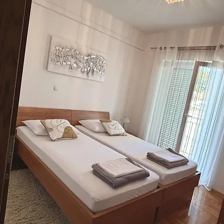 Апартаменты Taras Сплит