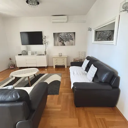 Taras Apartman