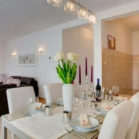 Апартаменты Taras Сплит